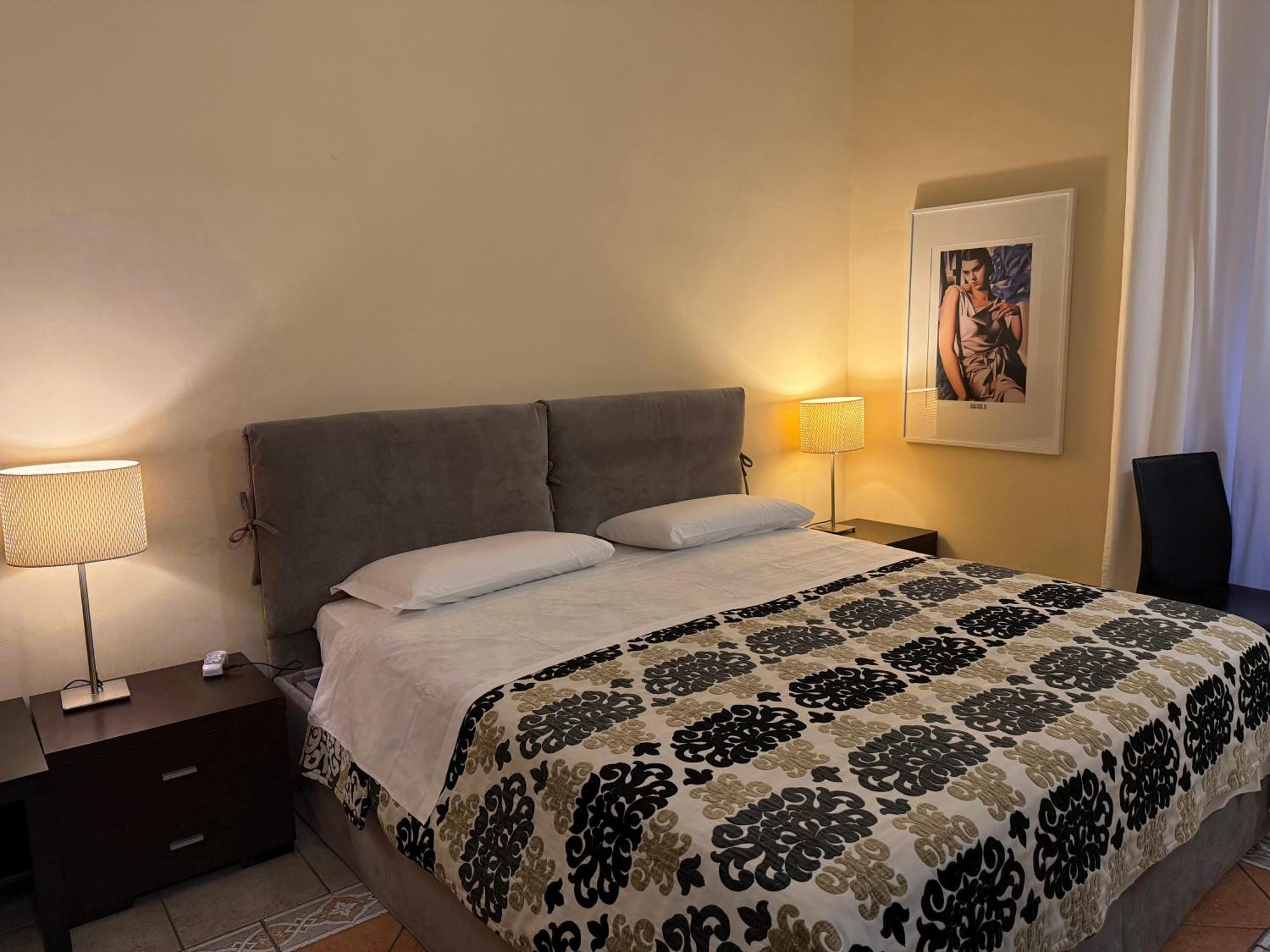 Glamour Center Of Rome — Photos 1